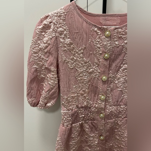 Pink Puff Sleeve Metallic Jacquard Midi Dress - Picture 2 of 3